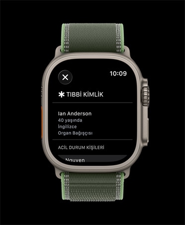 Apple Watch Ultra 3, natürel renk, titanyum kasa, Tıbbi Kimlik kartı ekranı