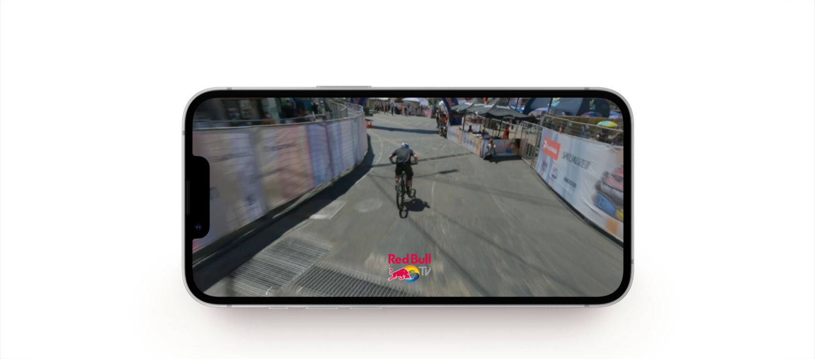 Apple TV+ üzerinde Fly Me to the Moon filminden bir kare gösterilen iPhone 16e.