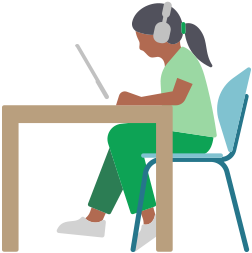 Una donna che indossa gli AirPods Max e usa un iPad mentre siede a una scrivania