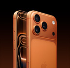 iPhone 17 Pro, χρώμα Κοσμικό Πορτοκαλί, πίσω γωνιακή όψη, σύστημα κύριας κάμερας Pro Fusion σε πλατό στην κορυφή, κουμπί Ελέγχου Κάμερας, μπροστινή όψη με οθόνη από άκρη σε άκρη, κουμπιά Ενέργειας και έντασης ήχου