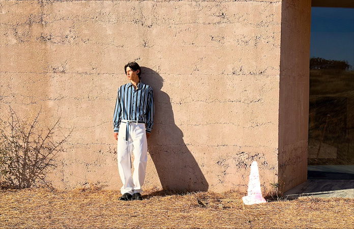 Χρήση του εργαλείου Καθαρισμού, με επισήμανση ενός κώνου κυκλοφορίας που πρέπει να αφαιρεθεί από μια φωτογραφία