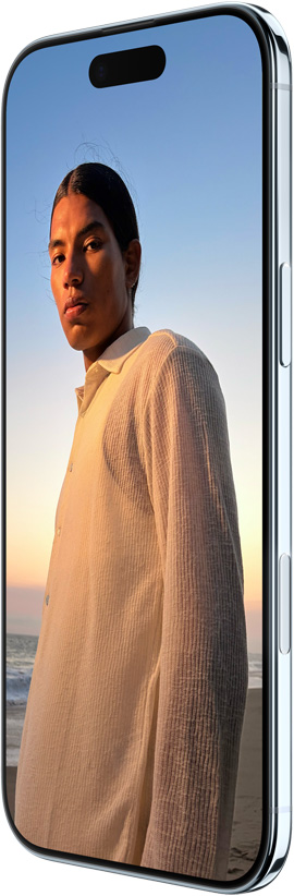 iPhone Air, exterior spate, culoare Cer albastru, sistem cameră principală Fusion în partea de sus a platoului